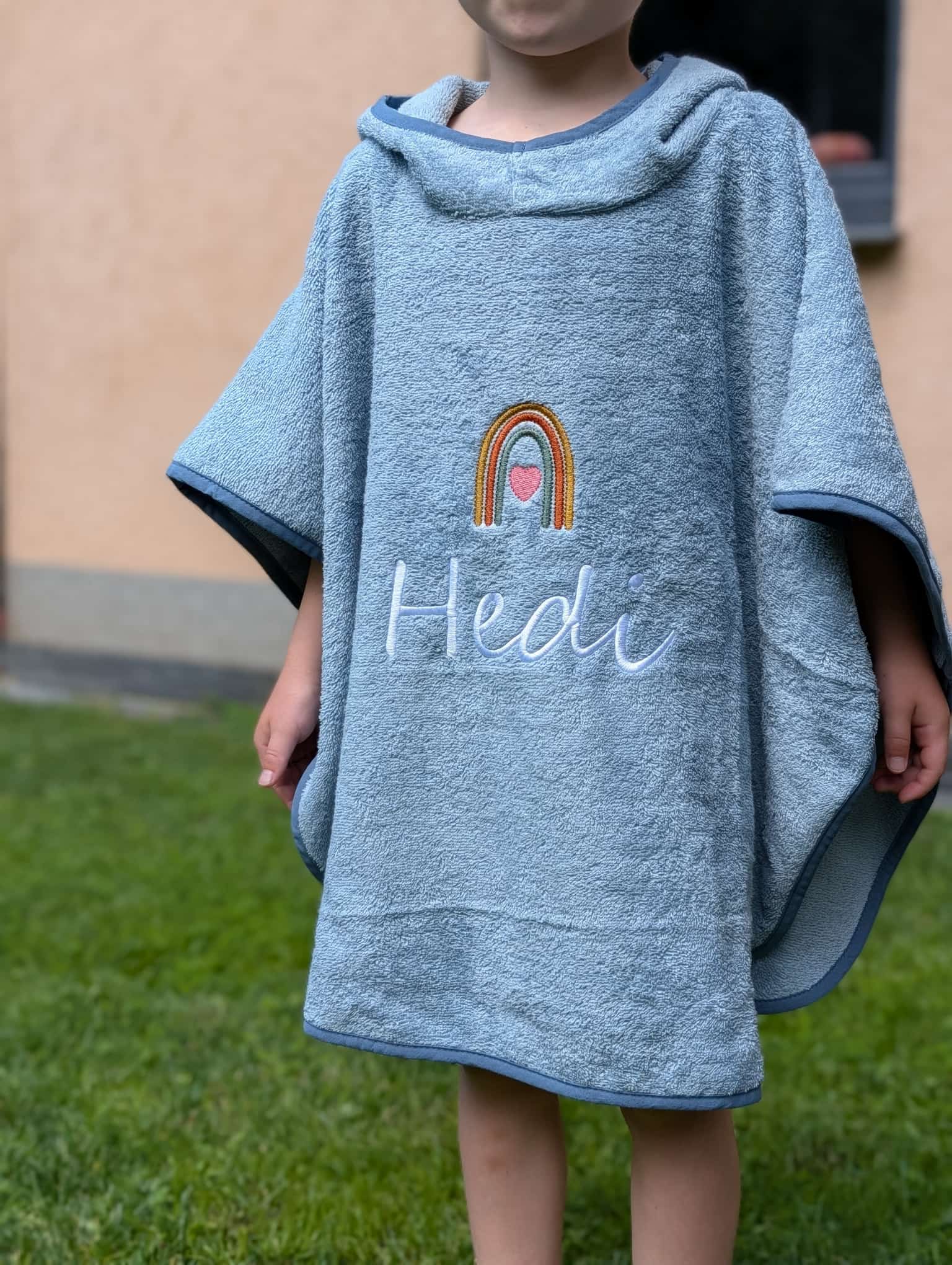 Badeponcho Regenbogen – Bild 6